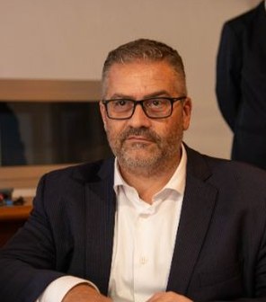 Ritratto d’archivio di Francesco Traversi